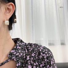 Load image into Gallery viewer, JW647 CC Earrings
