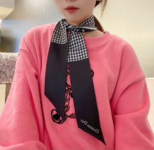 Load image into Gallery viewer, JW568 DR Scarf 100% silk twill
