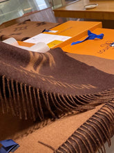 Load image into Gallery viewer, CLTH315 Reykjavik Scarf / 74.8 x 17.7 inches
