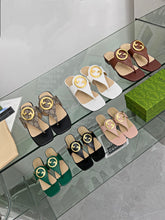 Load image into Gallery viewer, SE1033 Women's Gucci Blondie thong sandal / Size5-11
