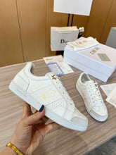 Load image into Gallery viewer, SE1035 Dior Star Sneaker / Size5-10

