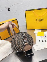 Load image into Gallery viewer, FF155 FF Handbag / 8.7x4.7inch
