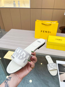 SE1036 FENDI Signature Slides / Size5-11