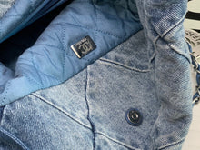 Load image into Gallery viewer, CC696 CC 22 Handbag / HIGHEST QUALITY VERSION / Small/Medium/Large
