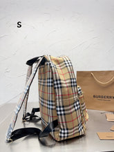 Load image into Gallery viewer, BUR104 Vintage Check Cotton Backpack / 14.9x12.6inch
