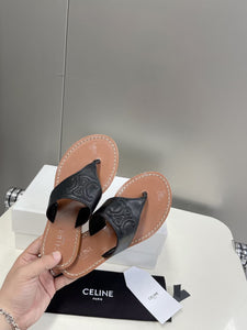 SE988 CELINE TRIOMPHE FLAT THONG in CALFSKIN