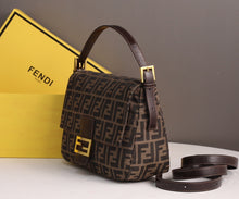 Load image into Gallery viewer, FF165 Vintage Handbag / 11.4x8.3x4.7inch
