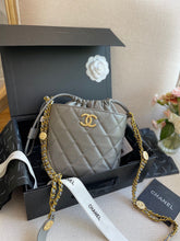 Load image into Gallery viewer, CC662 Mini Bucket Bag / 7x6.3x4.3inch
