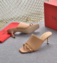 Load image into Gallery viewer, SE859 VLTN Slippers / Size5-11
