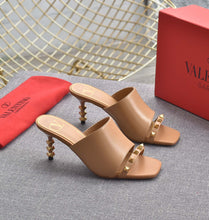 Load image into Gallery viewer, SE859 VLTN Slippers / Size5-11
