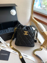 Load image into Gallery viewer, CC662 Mini Bucket Bag / 7x6.3x4.3inch
