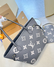 Load image into Gallery viewer, LB777 Neverfull MM / 12.2 x 11 x 5.5 inches
