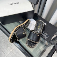 Load image into Gallery viewer, SE820 New Slippers for 2022 / Size5-10
