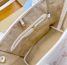 Load image into Gallery viewer, LB777 Neverfull MM / 12.2 x 11 x 5.5 inches
