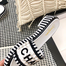 Load image into Gallery viewer, SE819 CC Slipper / Size4-10
