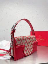 Load image into Gallery viewer, VLTN074 SMALL LA PETITE DEUXIEME SHOULDER BAG / W10xH5.5x2.4 in
