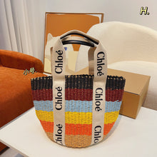 Load image into Gallery viewer, CLE006 Small/Large Woody Basket Bag
