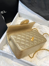 Load image into Gallery viewer, CC544 CF Handle / HIGHEST QUALITY VERSION / 7.9x2.8x5.5inch
