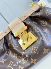 Load image into Gallery viewer, LB779 Monogram Clutch / HIGHEST QUALITY VERSION
