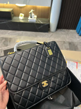 Load image into Gallery viewer, CC664 Backpack / 12.4x12.2x3.5inch
