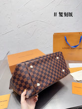 Load image into Gallery viewer, LB752 Artsy MM / 16.1 x 12.6 x 8.7 inches
