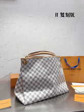 Load image into Gallery viewer, LB753 Artsy MM / 16.1 x 12.6 x 8.7 inches
