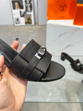 Load image into Gallery viewer, SE1039 H Gigi 50 Sandal / Size5-10

