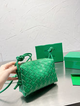 Load image into Gallery viewer, BV045 Mini Loop Camera Bag / 6.7x3.9x2.3inch
