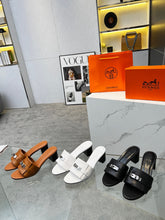 Load image into Gallery viewer, SE1039 H Gigi 50 Sandal / Size5-10
