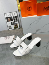 Load image into Gallery viewer, SE1039 H Gigi 50 Sandal / Size5-10
