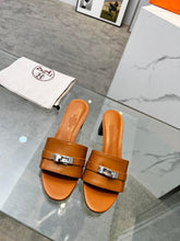 Load image into Gallery viewer, SE1039 H Gigi 50 Sandal / Size5-10
