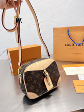 Load image into Gallery viewer, LB754 Vintage Small Purse / 7.8x5.5inch
