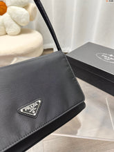 Load image into Gallery viewer, PD195 Shoulder Bag / 10.2x3.9x6.3inch
