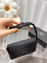 Load image into Gallery viewer, PD195 Shoulder Bag / 10.2x3.9x6.3inch
