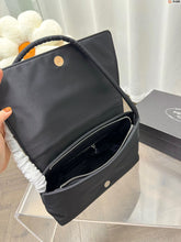 Load image into Gallery viewer, PD195 Shoulder Bag / 10.2x3.9x6.3inch
