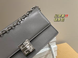 GNY016 Small/Medium 4G bag with Chain