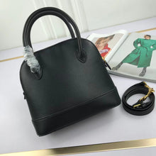 Load image into Gallery viewer, BCG036 Ville Small Handbag in black small grain calfskin
