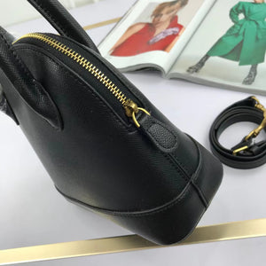 BCG036 Ville Small Handbag in black small grain calfskin