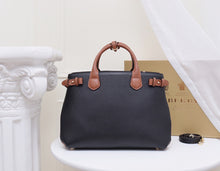 Load image into Gallery viewer, BUR098 The Banner Handbag / 13.4x9.8x6.3inch
