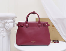 Load image into Gallery viewer, BUR098 The Banner Handbag / 13.4x9.8x6.3inch
