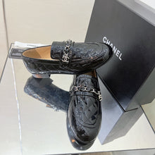 Load image into Gallery viewer, SE989 CC Loafers / Size5-10
