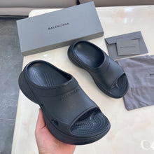 Load image into Gallery viewer, SE1040 BALENCIAGA Women's Pool Crocs™ Slide Sandal / Size5-11
