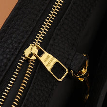 Load image into Gallery viewer, LB783 Capucines BB / 10.6 x 7.1 x 3.5 inches
