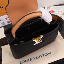 Load image into Gallery viewer, LB783 Capucines BB / 10.6 x 7.1 x 3.5 inches
