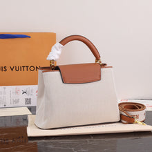 Load image into Gallery viewer, LB784 Capucines BB / 10.6 x 7.1 x 3.5 inches
