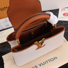 Load image into Gallery viewer, LB784 Capucines BB / 10.6 x 7.1 x 3.5 inches
