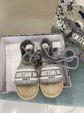 Load image into Gallery viewer, SE1042 Dior Sandals / Size5-10
