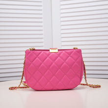 Load image into Gallery viewer, CC605 Hobo Handbag / 6.6 × 9 × 2.7 inch
