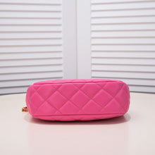 Load image into Gallery viewer, CC605 Hobo Handbag / 6.6 × 9 × 2.7 inch
