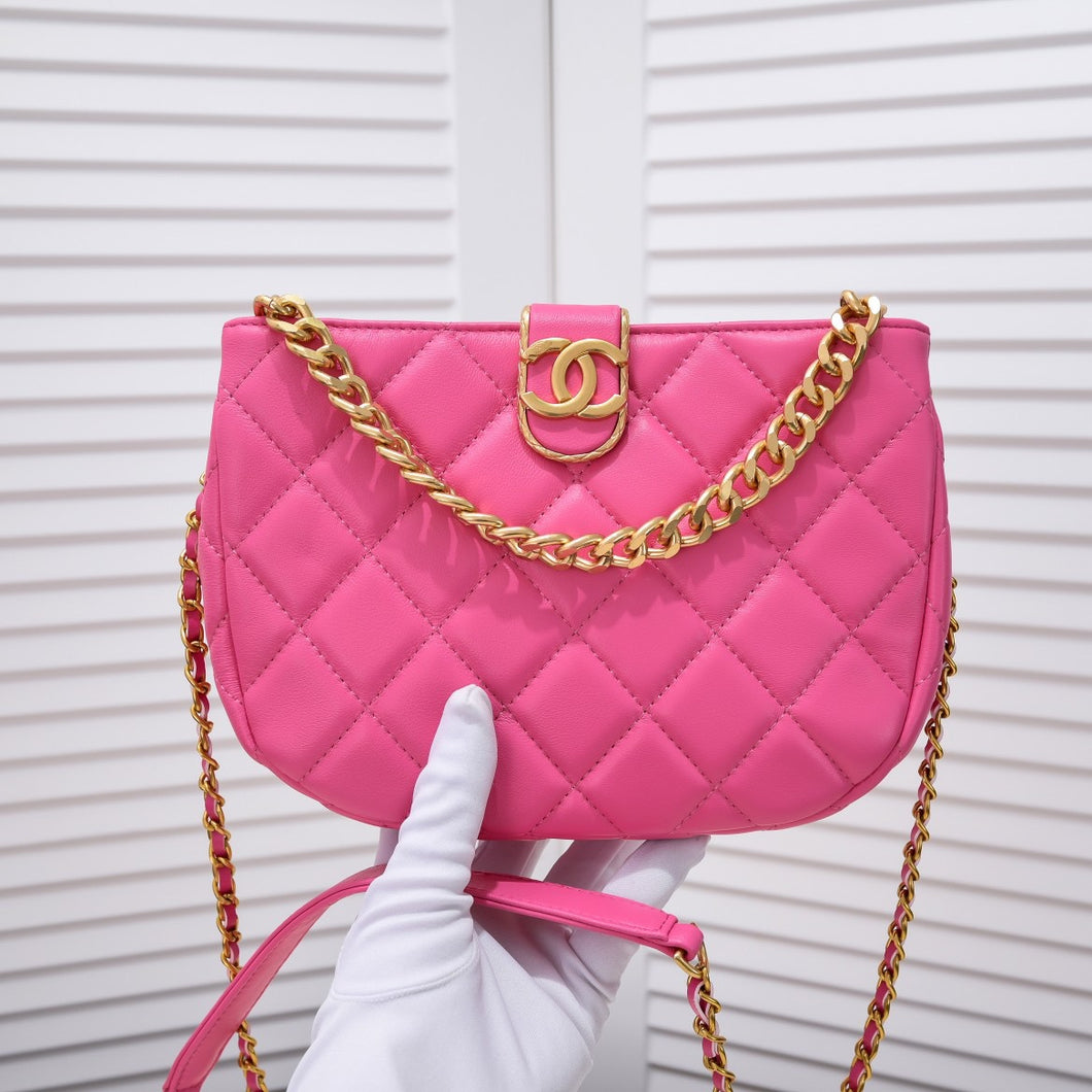 CC608 Hobo Handbag / 6.6 × 9 × 2.7 inch